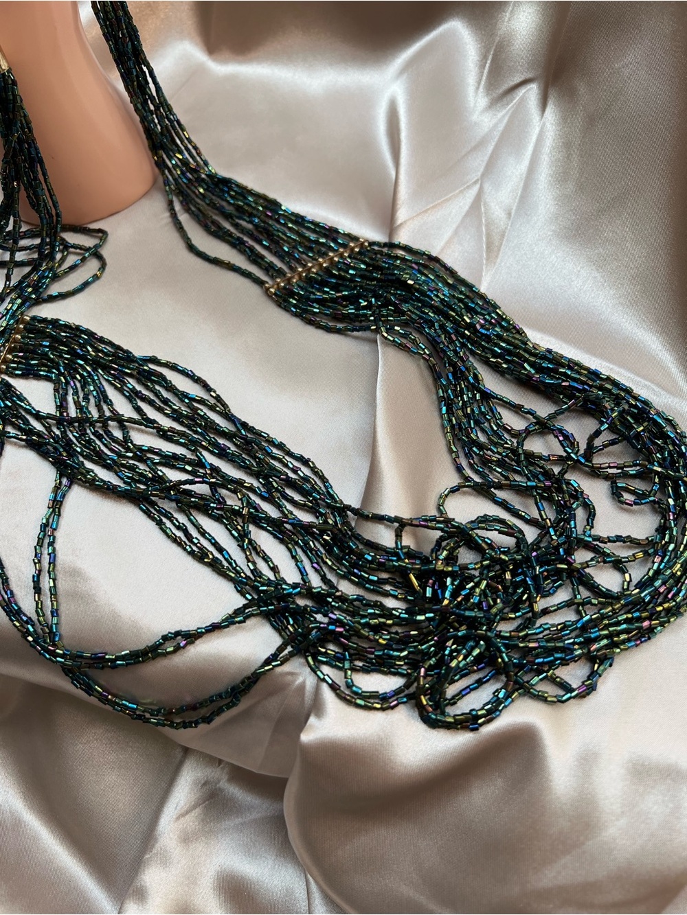 Multi color beaded 16” drop necklace. Lightweight.